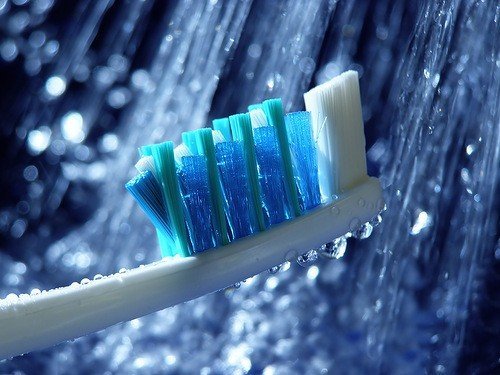 Чем мы чистим зубы