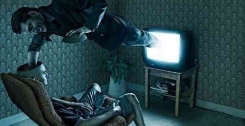 The-Idiot-Box-How-TV-Is-Turning-Us-All-Into-Zombies-500x258