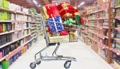 В наши дни отличительной чертой этого праздника стали гигантские распродажи (Фото: kurhan, Shutterstock)