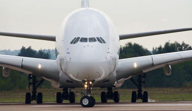 У самолета, летевшего из России в Турцию, отказал двигатель