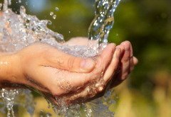 В этот день все подземные источники закипают и выливаются на землю (Фото: silver-john, Shutterstock)