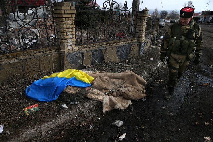 Горький счет войны: 13 тысяч или 50 тысяч были убиты в Донбассе?