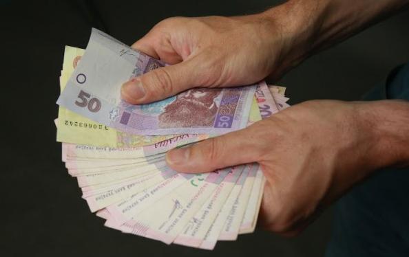 Реальная зарплата в Украине в апреле 2016г возросла на 7,6% - Госстат Рост реальных зарплат украинцев в апреле ускорился до 7,6%
