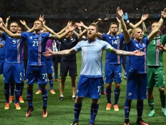Картинки по запросу исландский футбол маленькая фотка