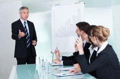 Без генерального директора существование компании просто невозможно... (Shutterstock)