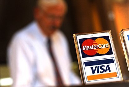 Часть российских карт Visa перестала работать за границей Часть российских карт Visa перестала работать за границей