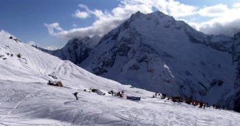 gornolyzhnyj-kurort-dombaj