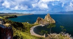 Озеро Байкал (Фото: Razumovskaya Marina Nikolaevna, Shutterstock)