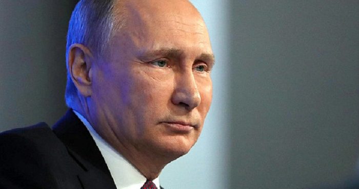 Владимир Путин прижал к стенке Петра Порошенко