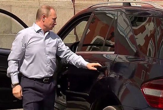 Кого прячет Путин: эксперты не поверили Пескову, рассказавшему об охраннике