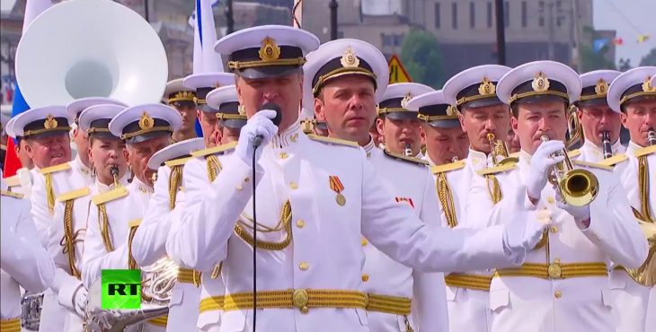 Военно-морской парад в честь Дня ВМФ. Прямая видео трансляция