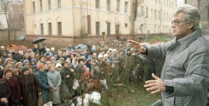 Диагноз стране: чем заболели зрители первого российского экстрасенса