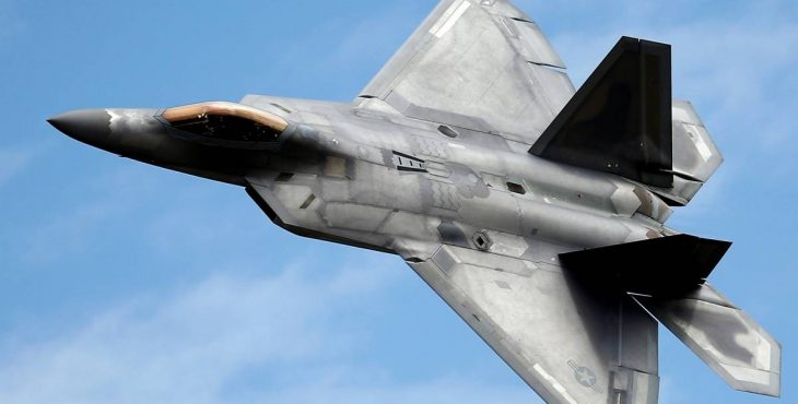 Каким образом Россия пытается сделать американские F-22 и F-35 устаревшими