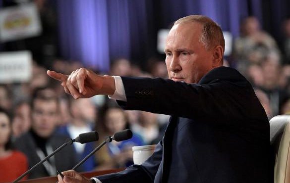 «Вы вообще нормальные люди?»: 10 ярких цитат из пресс-конференции Путина