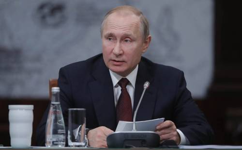 Путин призвал не допустить снижения зарплат в регионах при формировании бюджетов