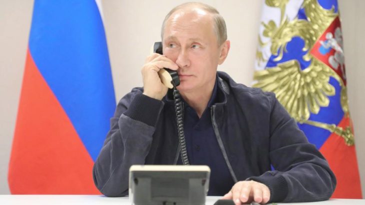 Путин и Порошенко провели телефонные переговоры Путин и Порошенко провели телефонные переговоры