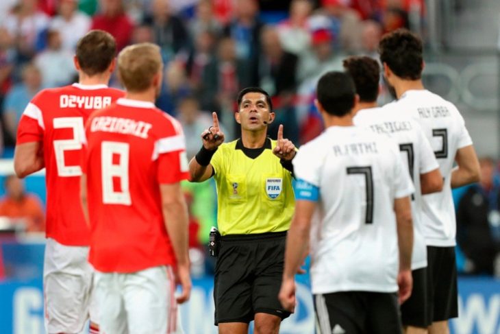 Федерация футбола Египта подаст жалобу на судейство в матче со сборной России