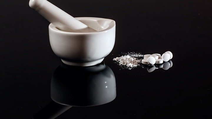 Подсыпал яд в еду на протяжении 18 лет. В Германии мужчину заподозрили в убийстве 21 коллеги