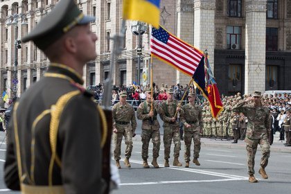 Европа усомнилась в способности США защитить ее от России