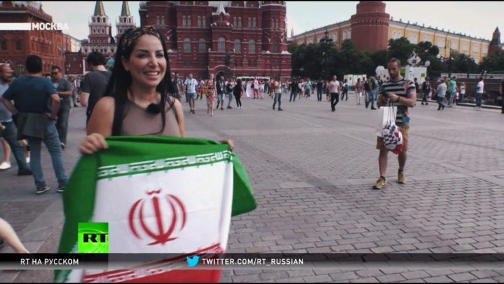 Пломбир, матрёшки и никакой тёплой одежды! — иранская болельщица о России