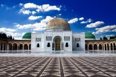 Мавзолей Хабиба Бургибы в городе Монастире (Фото: Lyubov Timofeyeva, Shutterstock)