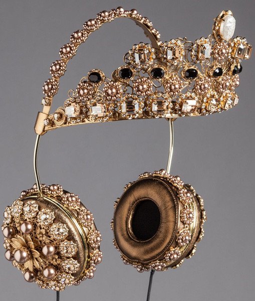 Наушники Dolce & Gabbana, Фото: dolcegabbana.com