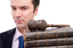 Цель Дня — напомнить о важности права на установление истины и на справедливость (Фото: khz, Shutterstock) Источник: