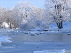 На Руси считали, что в этот день воду в реках и озерах сковывает льдом (Фото: Andrey Stepanov, Shutterstock)