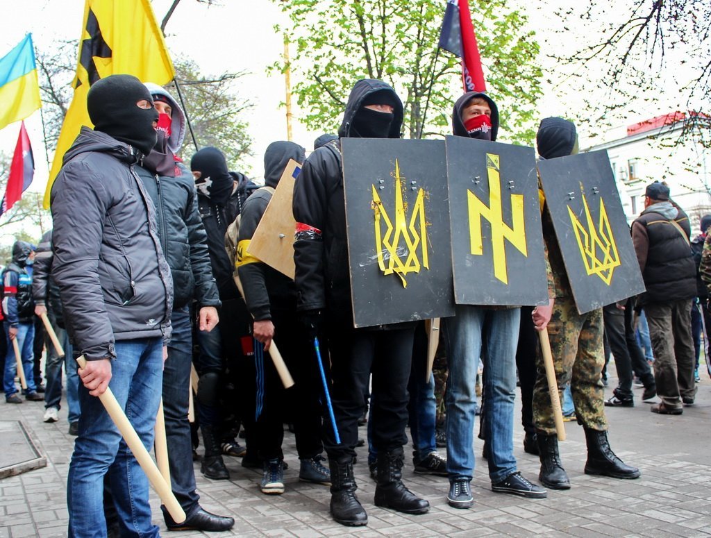 Украинские радикалы сорвали презентацию плана примирения с Донбассом