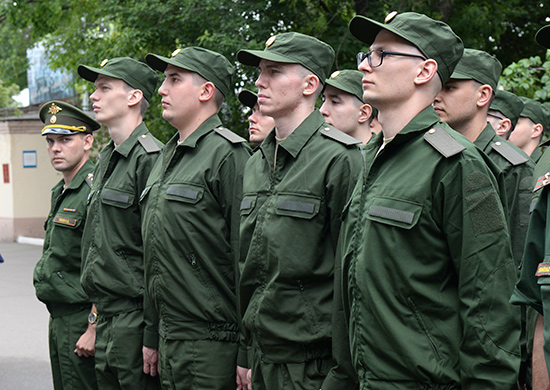 Военкомат Москвы разъяснил правила частичной мобилизации: что такое ошибочный призыв, за границу только с бронью