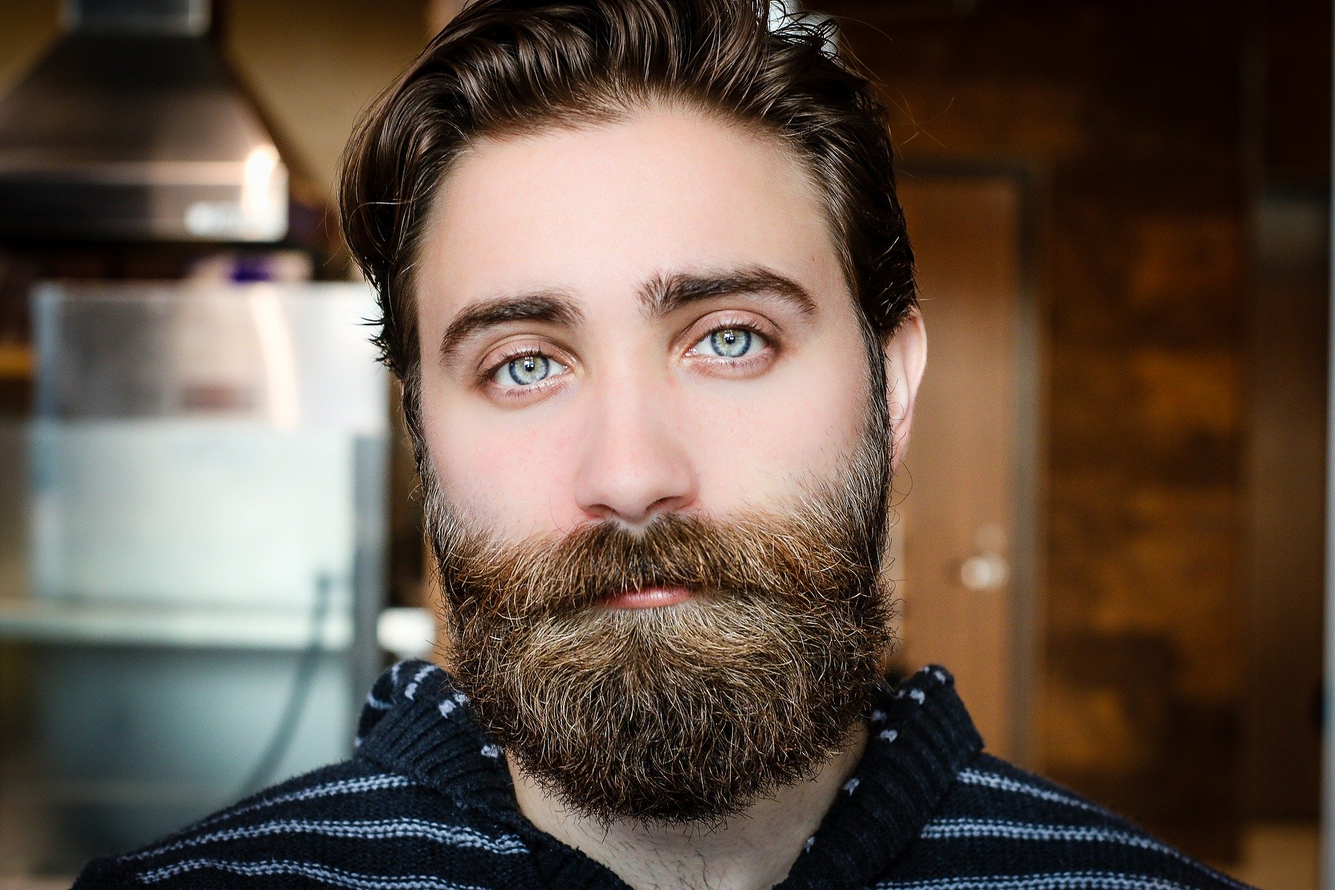 Ученые разгадали зачем эволюционно нужна мужская борода