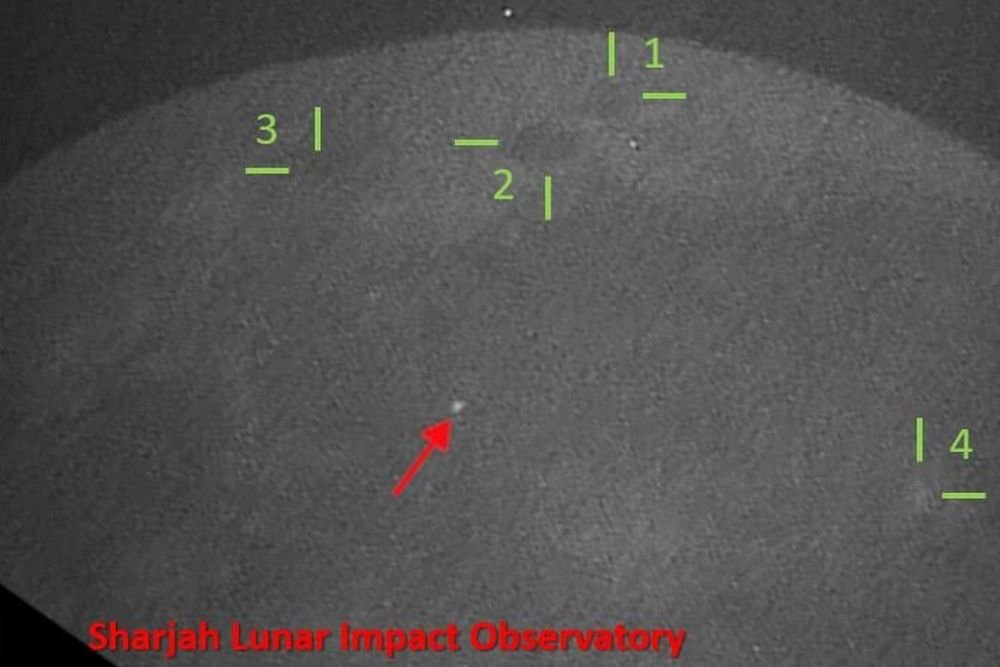 ESA: В обратную сторону Луны врезался огненный шар