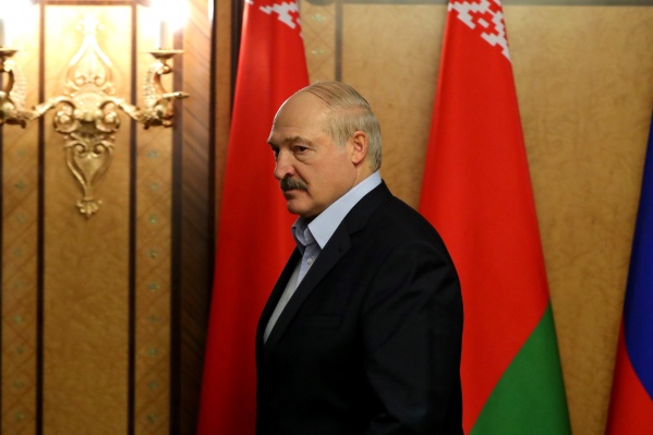 Лукашенко предоставил военным участок для испытания ракет