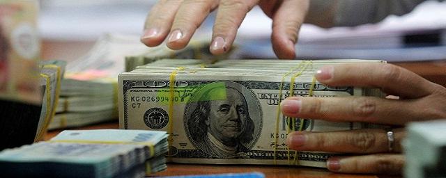ЦБ РФ понизил курс доллара сегодня 17.08.2023: доллар дешевеет по отношению к рублю второй день подряд, власти согласовали пока не ужесточать валютный контроль
