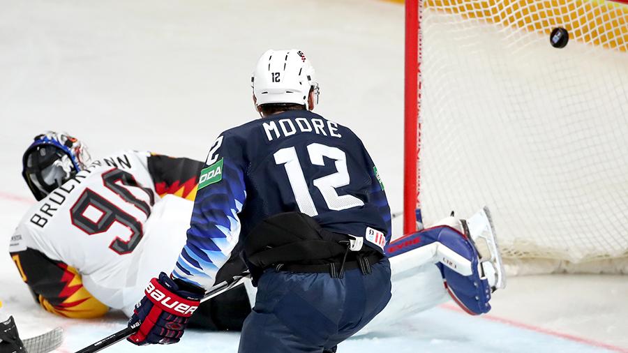 Канада проиграла Чехии третий год подряд в плей-офф МЧМ &mdash; два гола за последнюю минуту решили матч