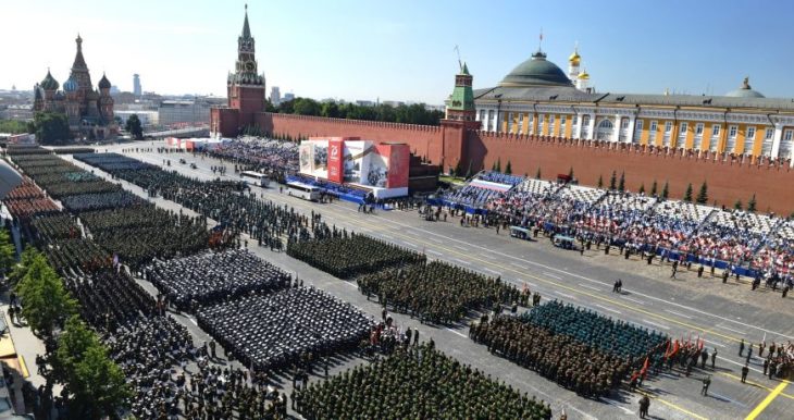 Парад Победы в Москве 9 мая 2024: Прямая видео трансляция с Красной площади в честь Дня Победы, смотреть запись онлайн