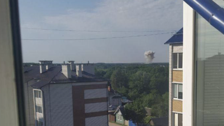 Взрыв прогремел в Брянской области — в соцсетях появилось видео с предполагаемого места взрыва в Клинцах