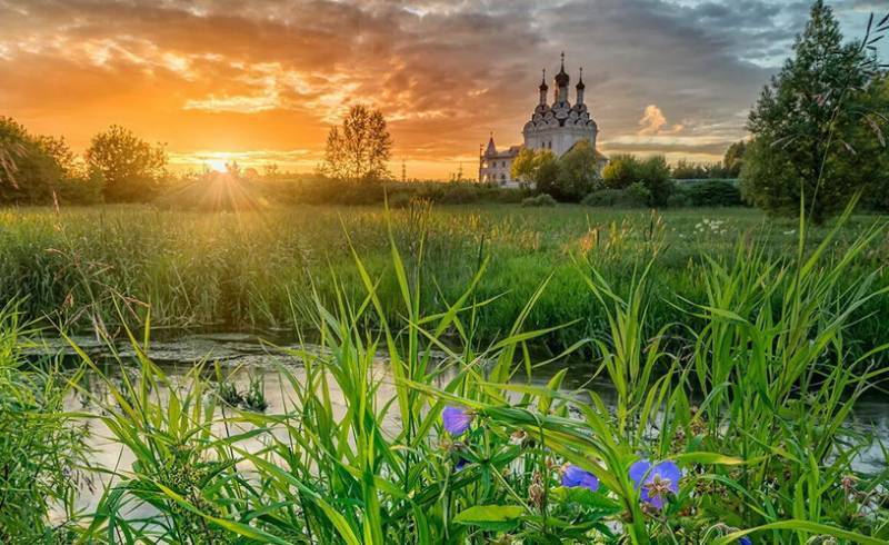Какой церковный праздник, согласно традиции, отмечают православные люди 29 июня 2022 года
