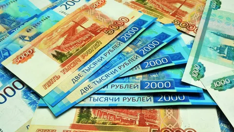 Рубль продолжает свой крах, в то время как чиновники смеются – буквально