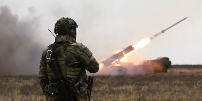 Британский эксперт: фронт ВСУ рушится по всей линии СВО