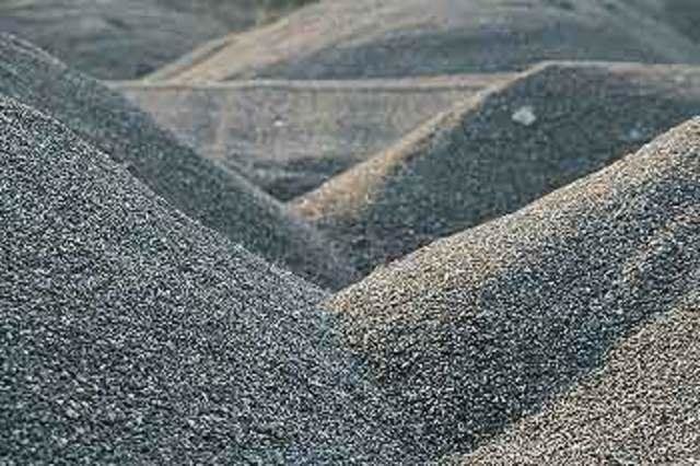 Строительство на крепких основах: роль песчано-гравийной смеси в строительстве